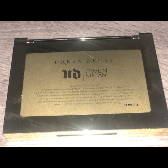 Eyeshadow palette - Picture 4 of 4